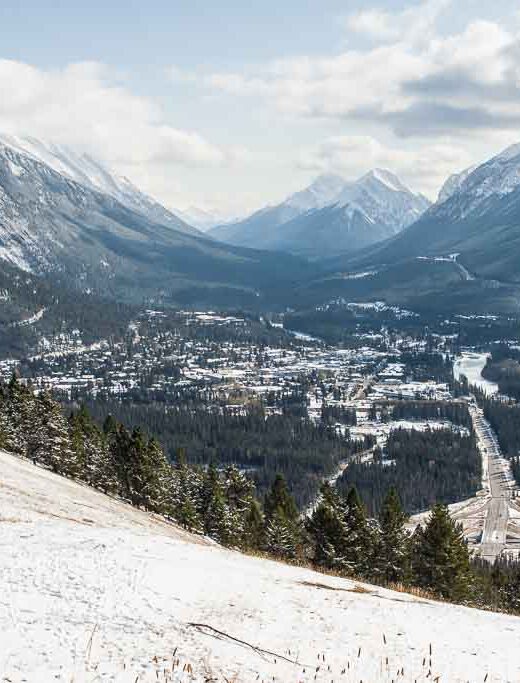 mount-norquay-lookout-spectacular-view-banff-town-mountain-valley-canada-rockies-free-alternative-gondola-tourist-attraction