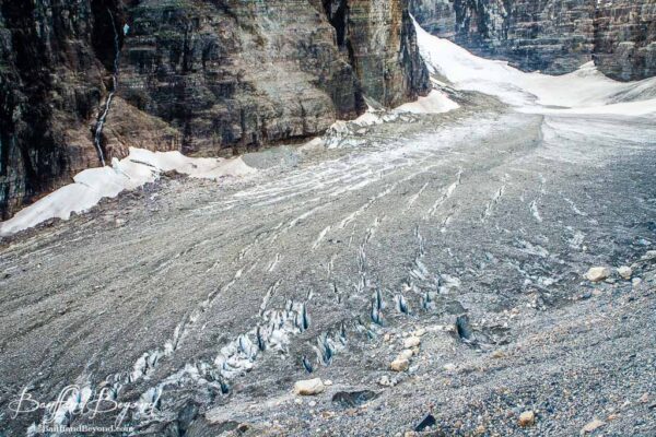 giant crevaces in victoria glacier